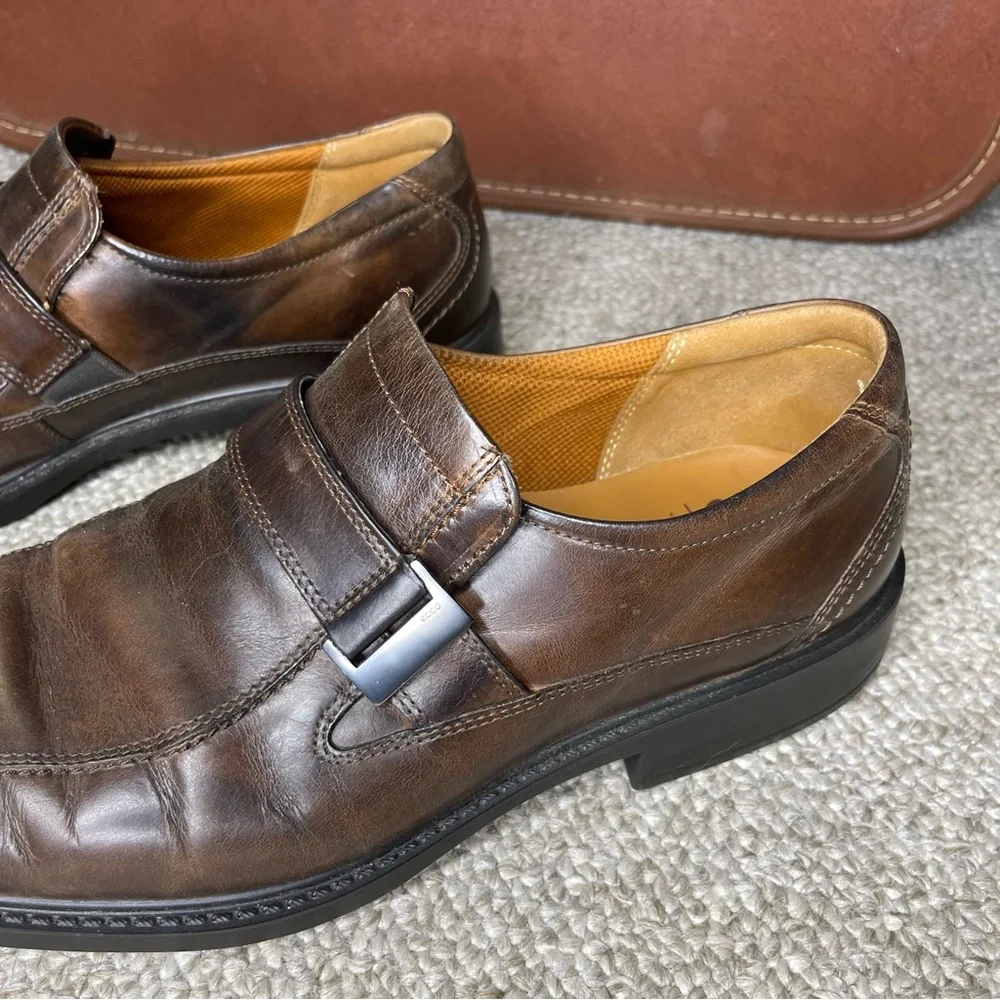 Ecco leather slip on loafers
